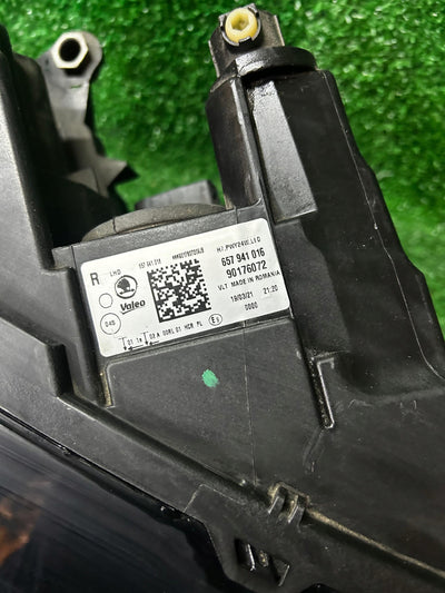 REFLEKTOR PRAWY SKODA SCALA FULL LED