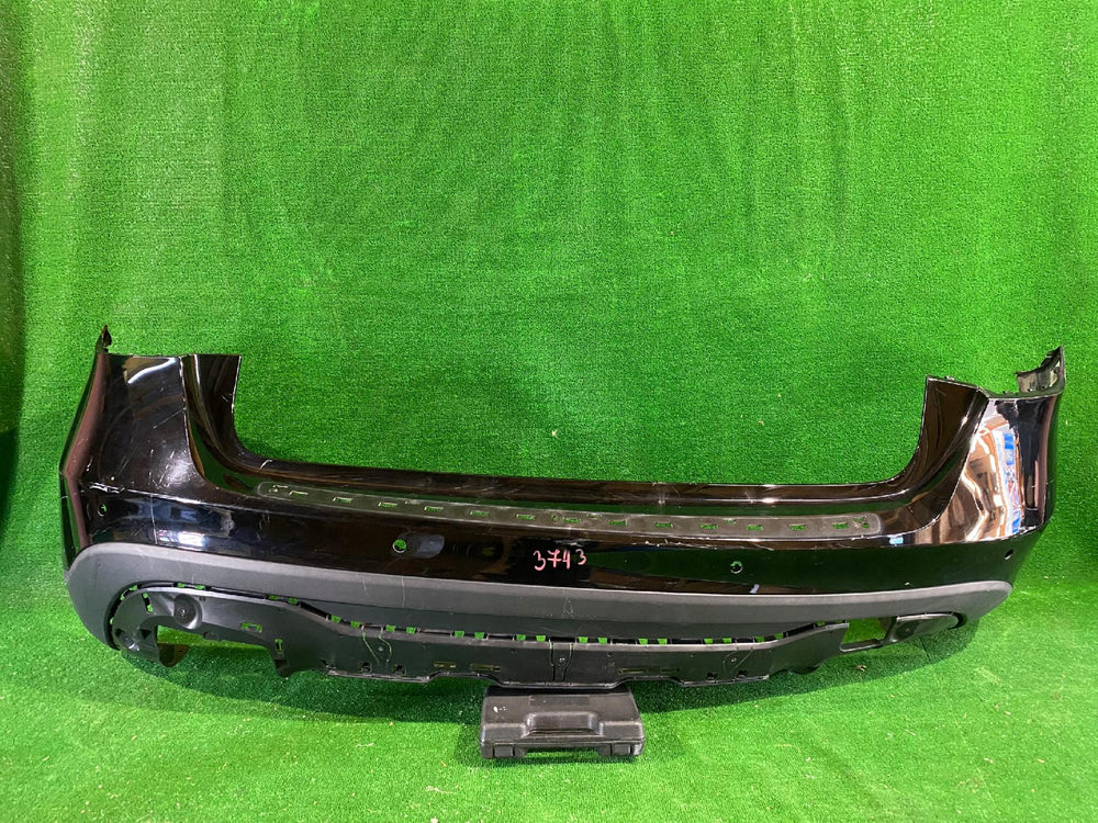 ZDERZAK TYLNY TYŁ MERCEDES GLA W156
