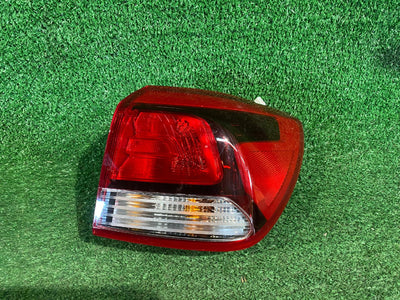 LAMPA TYLNA PRAWA KIA RIO IV