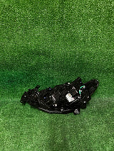 REFLEKTOR PRAWY MAZDA 6 GL FULL LED