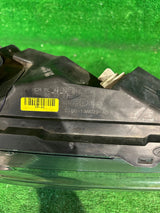 REFLEKTOR PRAWY FORD FIESTA MK7 LIFT nr:326