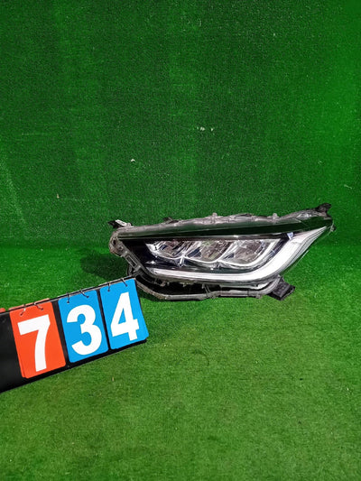 REFLEKTOR LEWY PRZÓD TOYOTA YARIS IV 20- FULL LED