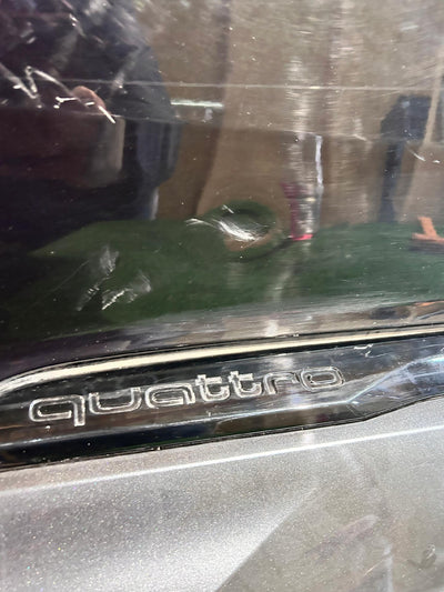 DRZWI TYLNE PRAWE AUDI Q7 4M0