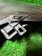 REFLEKTOR LEWY TOYOTA YARIS IV FULL LED