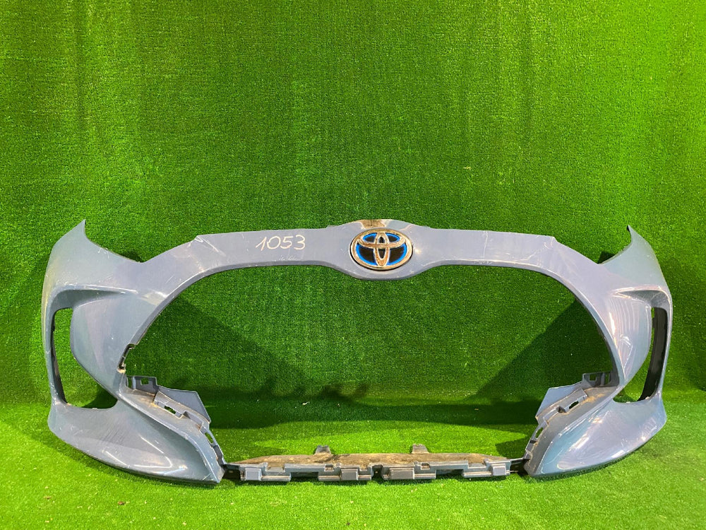 ZDERZAK PRZEDNI PRZÓD TOYOTA YARIS IV 4 BEZ PDC NR.1053