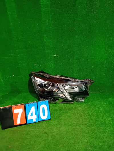 REFLEKTOR PRAWY PRZÓD PEUGEOT RIFNER 18- LED NR.740