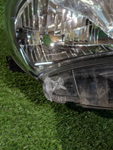 REFLEKTOR PRAWY TOYOTA YARIS III LIFT 17- NR.126