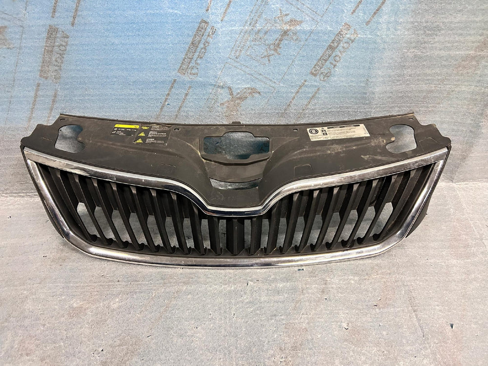 GRILL ATRAPA SKODA RAPID 12-19 nr.00