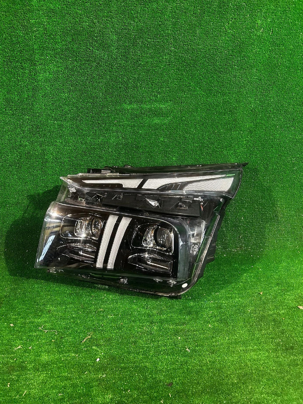 REFLEKTOR LEWY HYUNDAI SANTA FE IV LIFT