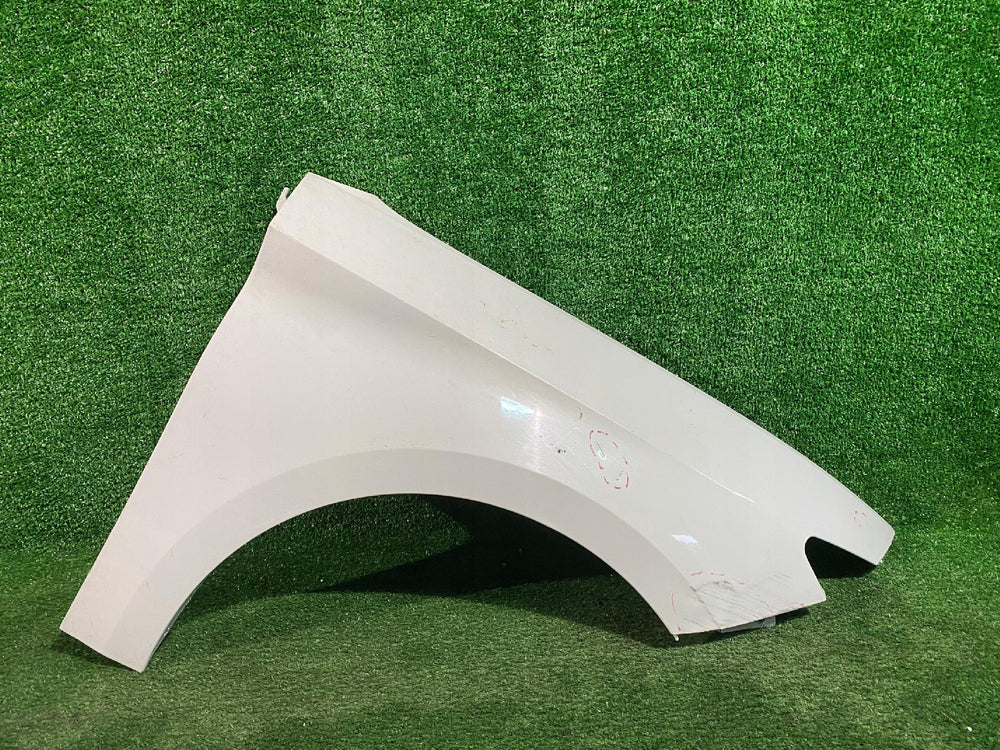 BŁOTNIK PRZEDNI PRAWY SEAT LEON IV NR.842