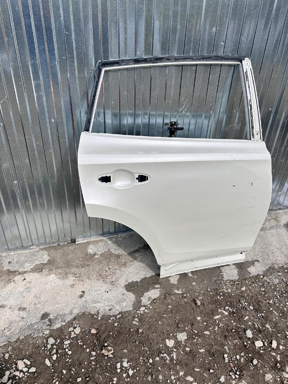 DRZWI TYLNE PRAWE TOYOTA RAV4 IV 12- nr.0