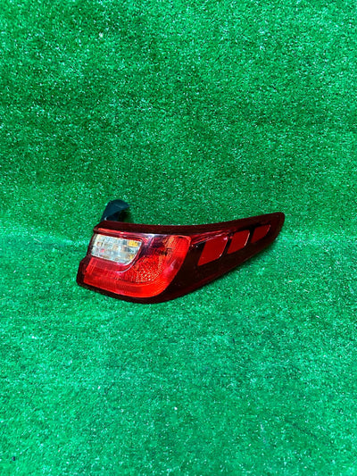 LAMPA TYŁ TYLNA PRAWA KIA OPTIMA IV KOMBI ZWYKŁA