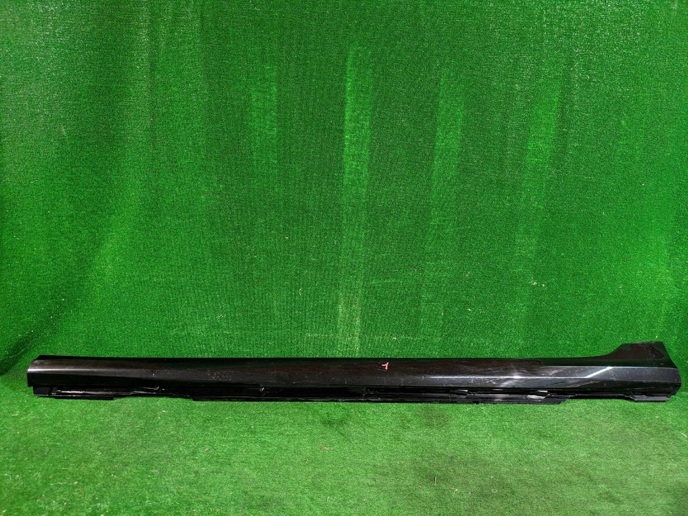 LISTWA PROGOWA LEWA AUDI A6 C8 KOMBI NR.1