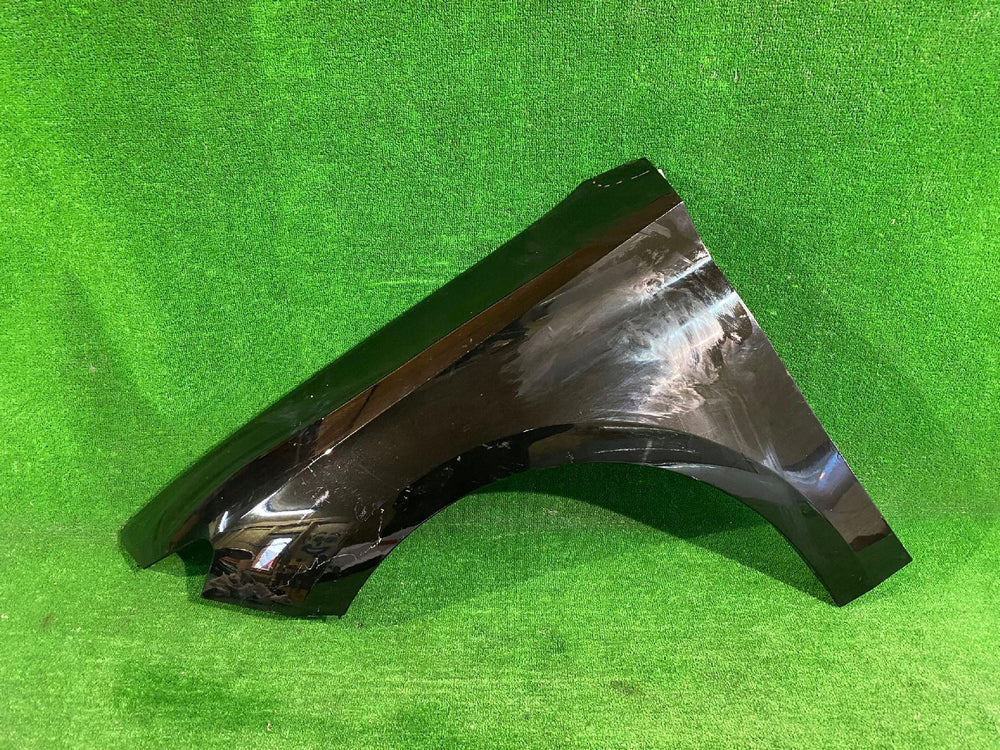 BŁOTNIK PRZEDNI LEWY PRZÓD SEAT LEON IV NR.288