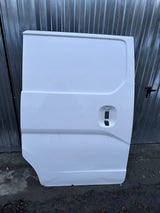 NISSAN NV200 DRZWI PRAWE BOCZNE PRZESUWNE nr.00
