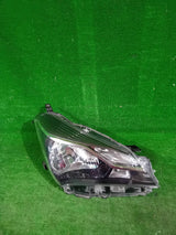 REFLEKTOR PRAWY PRZÓD TOYOTA YARIS III LIFT 17- ZWYKŁA NR.806
