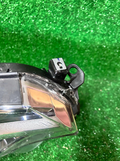 REFLEKTOR PRAWY TOYOTA RAV4 IV LIFT FULL LED