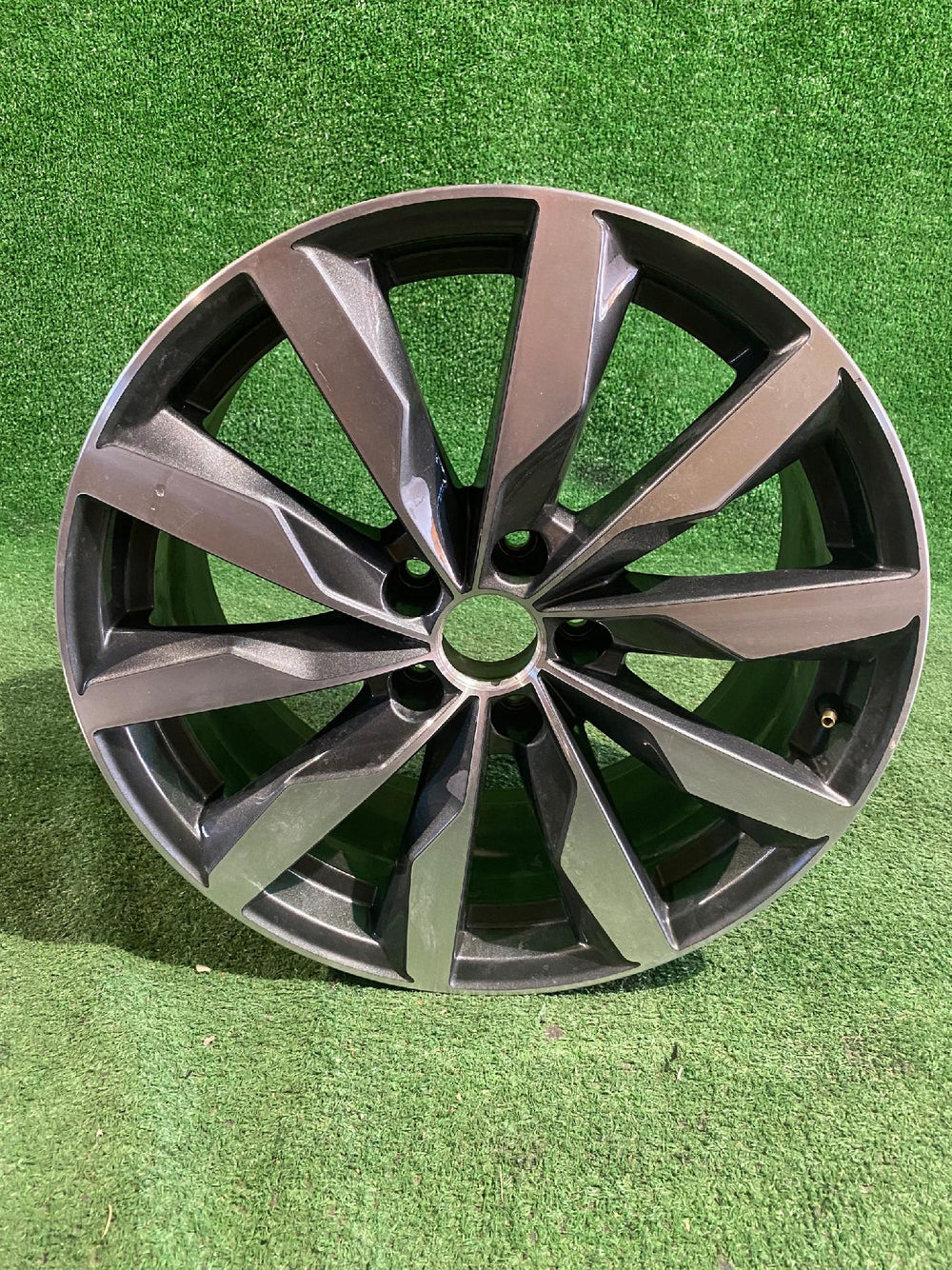 ALUFELGA AUDI A4 A5 18” AUDI 8J ET40