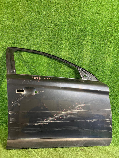 DRZWI PRAWE PRZEDNIE VOLVO XC60 I