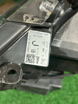 REFLEKTOR PRAWY TOYOTA COROLLA E21 HB KOMBI nr:196