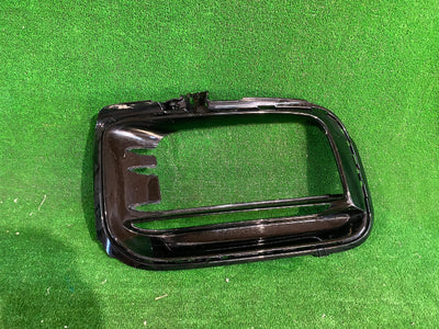 KRATKA ZDERZAKA PRAWA PORSCHE CAYENNE III GTS NR.0053