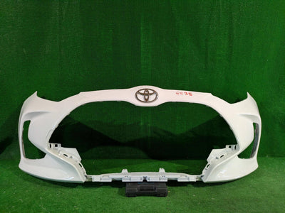 ZDERZAK PRZEDNI PRZÓD TOYOTA YARIS IV 20- NR.6635