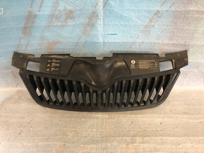 SKODA FABIA II LIFT 10- GRILL ATRAPA 5J0853668C. nr.00