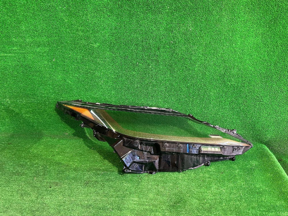 PRAWY KLOSZ REFLEKTORA LEXUS RX VI LIFT 19-
