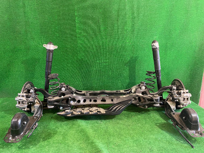 BELKA TYLNA TYŁ ZAWIESZENIA AUDI Q3 II 83A LIFT