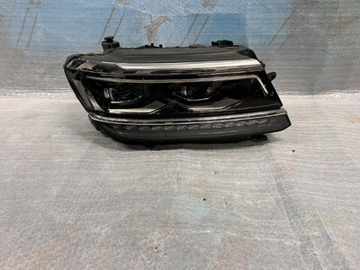 REFLEKTOR PRAWY VW TIGUAN ALLSPACE FULL LED nr.00
