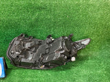 REFLEKTOR PRAWY TOYOTA AURIS II LIFT FULL LED nr:550