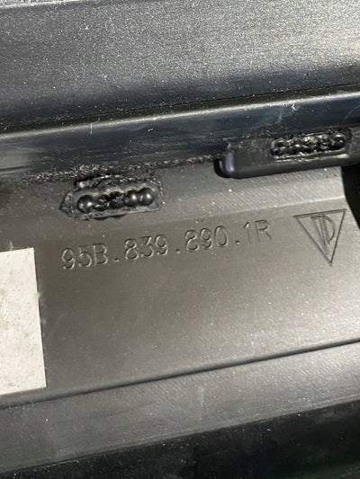 LISTWA DRZWI PRAWY TYŁ PORSCHE MACAN 95B