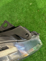 REFLEKTOR PRAWY TOYOTA YARIS III LIFT 17- nr:235