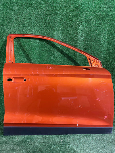 DRZWI PRZEDNIE PRAWE SEAT ARONA