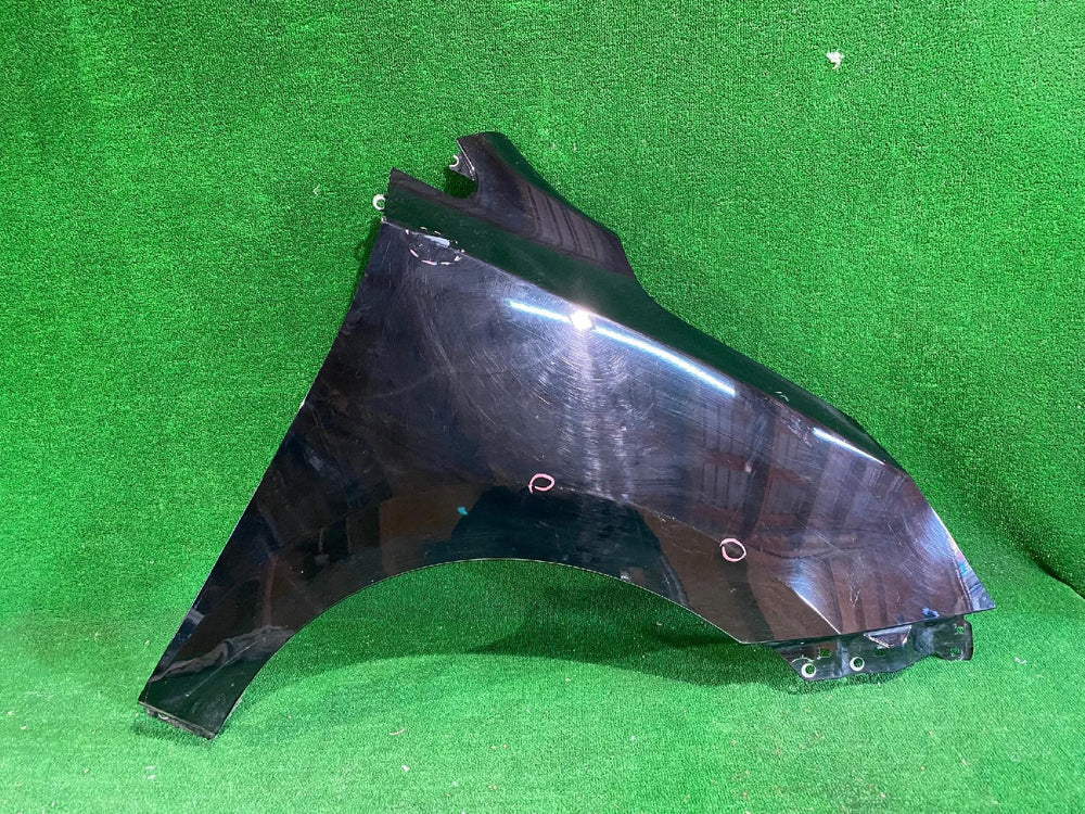 BŁOTNIK PRZEDNI PRAWY HYUNDAI IX35 NR.444