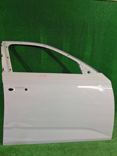 DRZWI PRZEDNIE PRAWE PRAWY PRZÓD SKODA KAMIQ 658 19- NR.2737