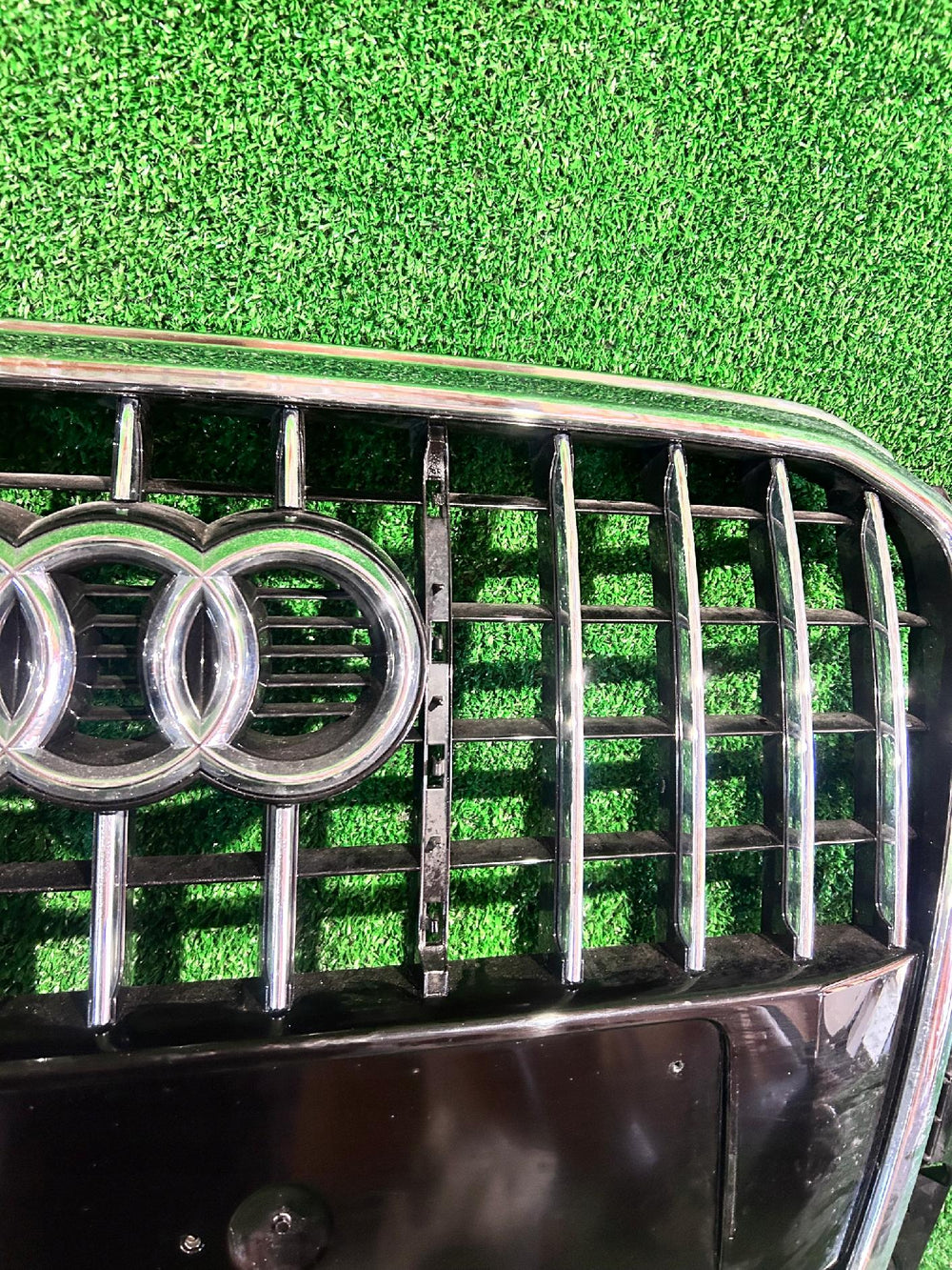 GRILL ATRAPA AUDI Q5 8R LIFT S-LINE