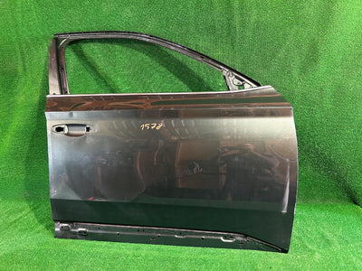 DRZWI PRZEDNIE PRAWE SKODA SUPERB III