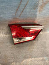 HYUNDAI I40 KOMBI LAMPA LEWA LEWY TYŁ W KLAPĘ nr.0