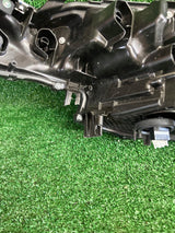 REFLEKTOR PRAWY TOYOTA C-HR CHR CH-R LIFT GR NR.46