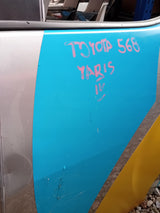 DRZWI LEWE TYLNE TOYOTA YARIS IV