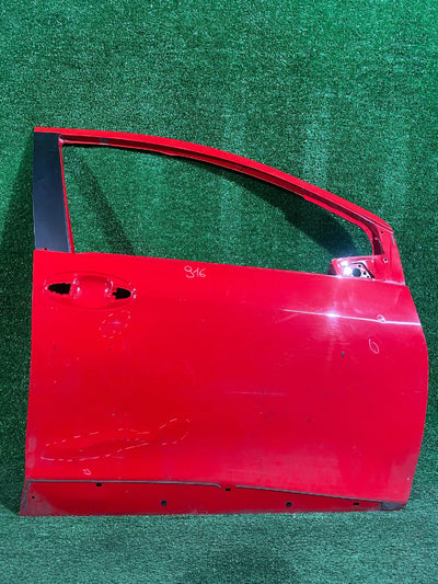 DRZWI PRZEDNIE PRAWE TOYOTA YARIS III LIFT