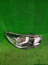 REFLEKTOR PRAWY PRZÓD KIA RIO IV 17- ZWYKŁA NR.811