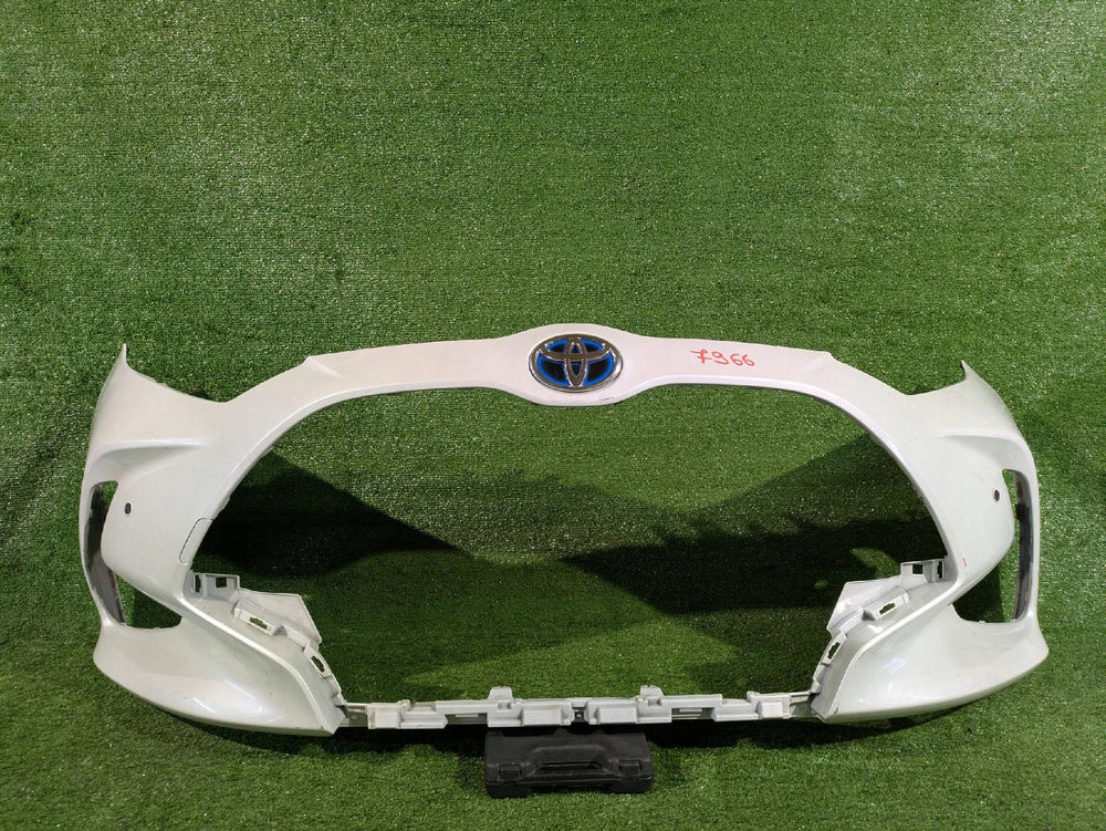 ZDERZAK PRZEDNI PRZÓD TOYOTA YARIS IV 20- NR.7966