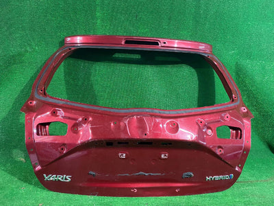 KLAPA TYLNA TYŁ BAGAŻNIKA TOYOTA YARIS III LIFT 17-