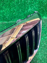 GRILL ATRAPA SKODA SUPERB III LIFT