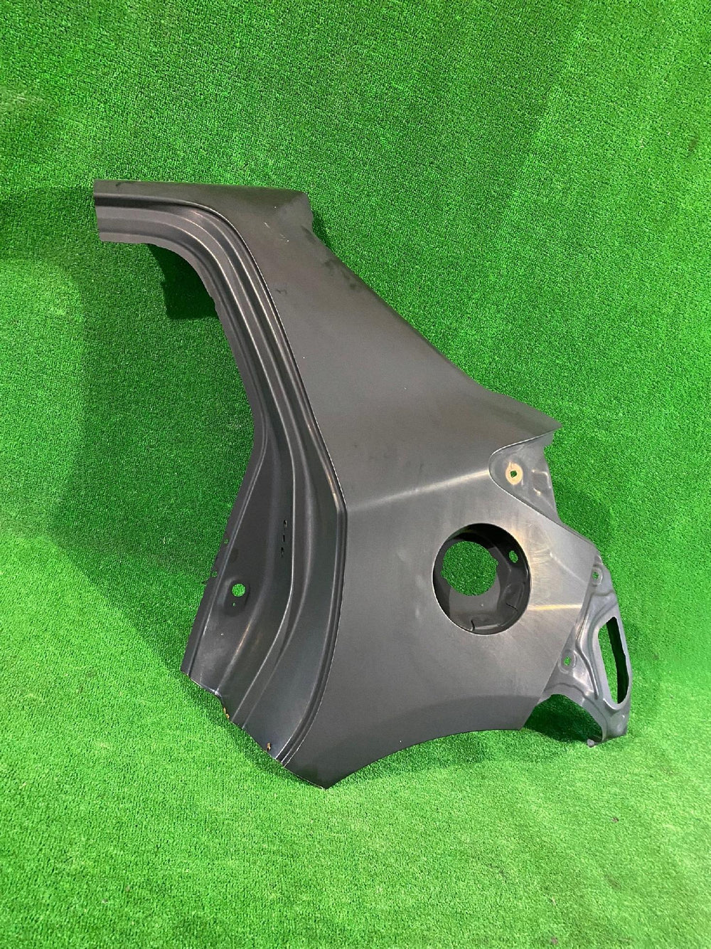 BŁOTNIK TYLNY LEWY TOYOTA YARIS III