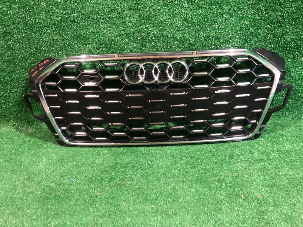 GRILL AUDI A4 S4 B9