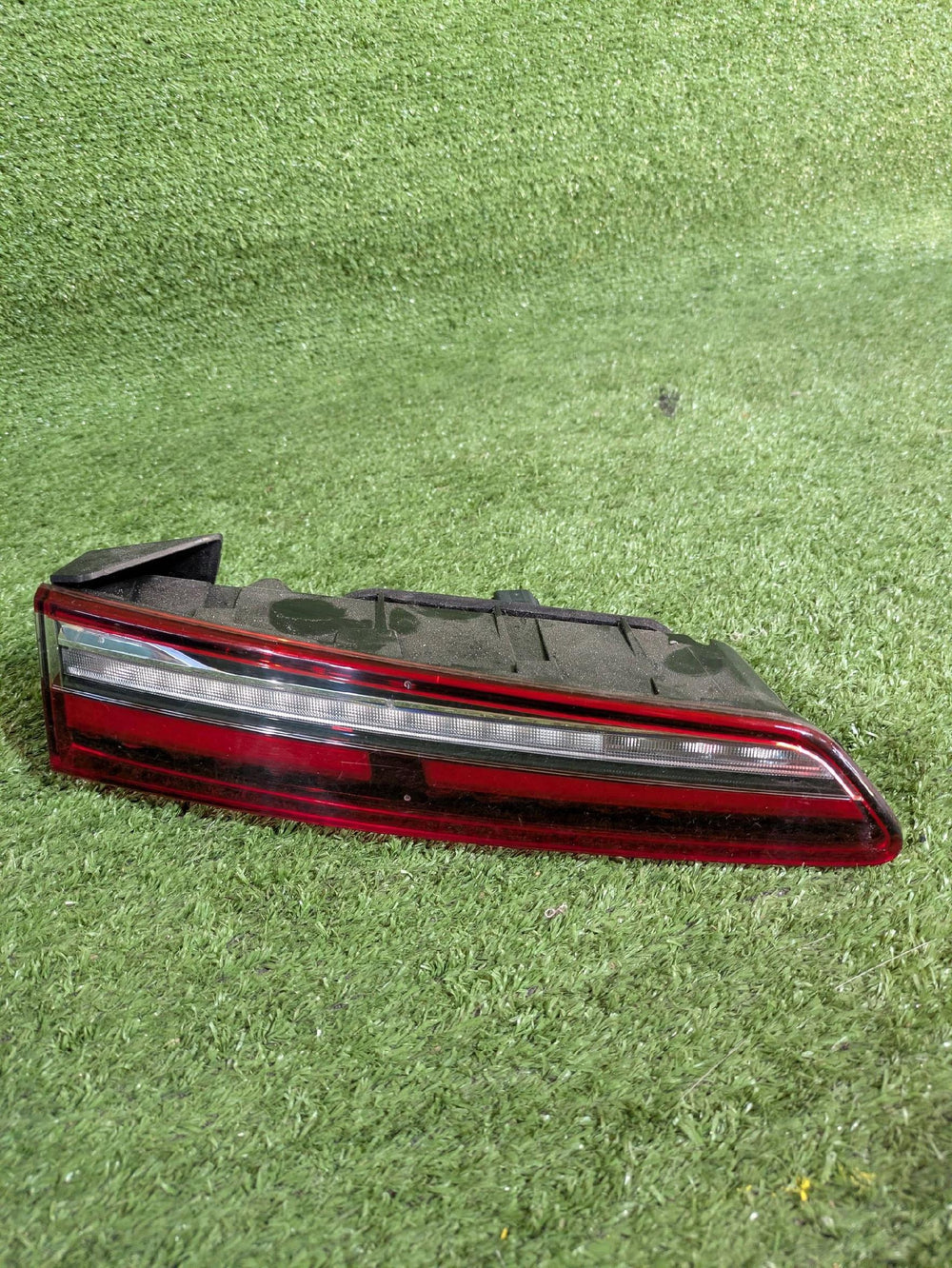 LAMPA TYLNA PRAWA SKODA KODIAQ II 57H NR.139