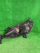 REFLEKTOR PRAWY OPEL ZAFIRA B LIFT